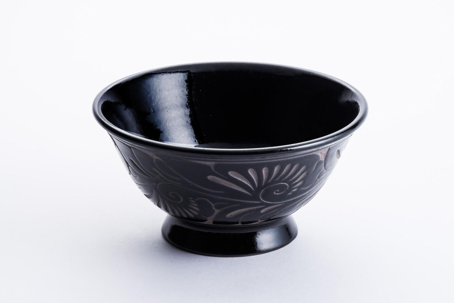 そばマカイ 唐草線彫