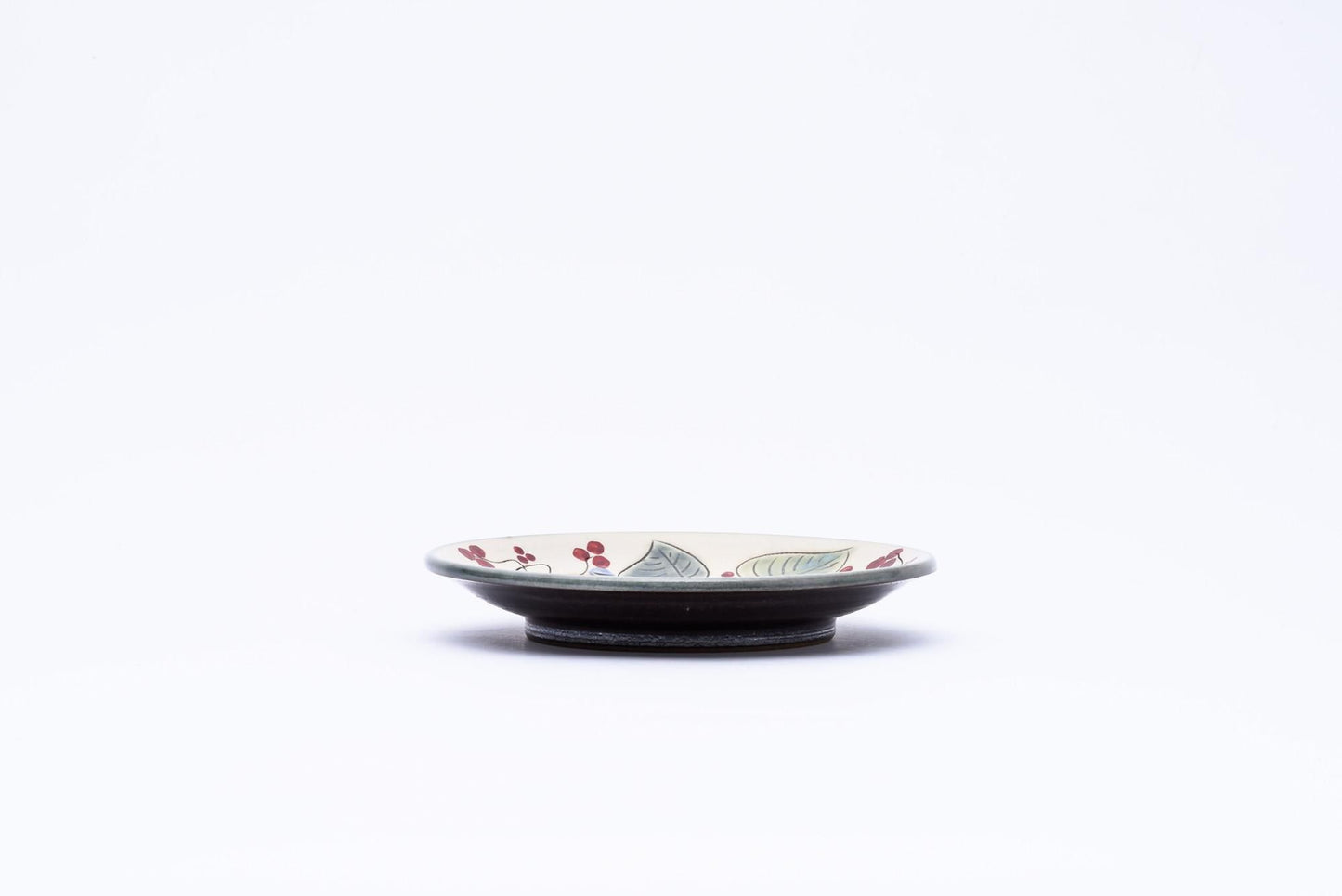 5寸皿 赤絵唐草線彫