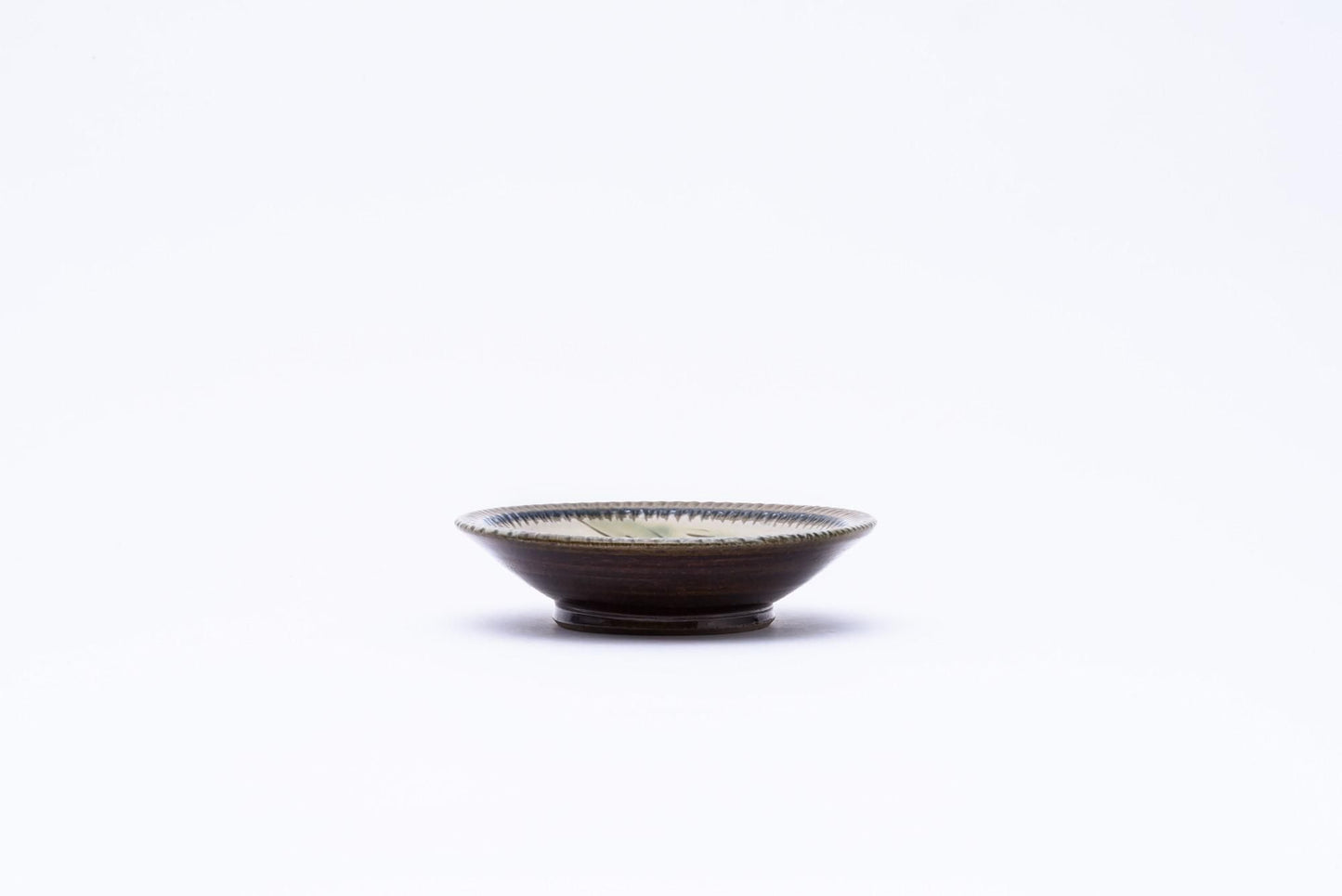 3.5寸皿 魚文線彫(忠作)