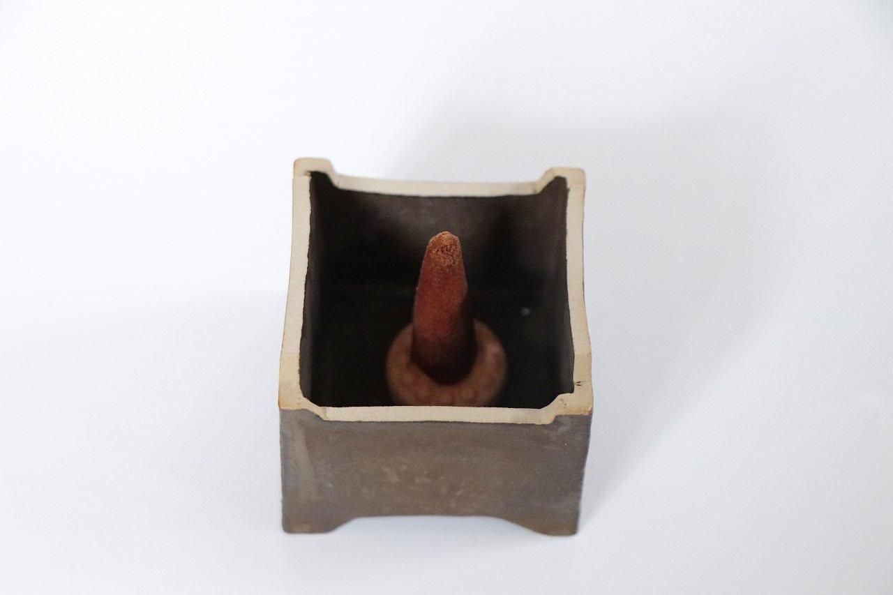 箱香炉獅子 | 香炉 - 育陶園 やちむんの窯元｜沖縄の陶器 和食器などの