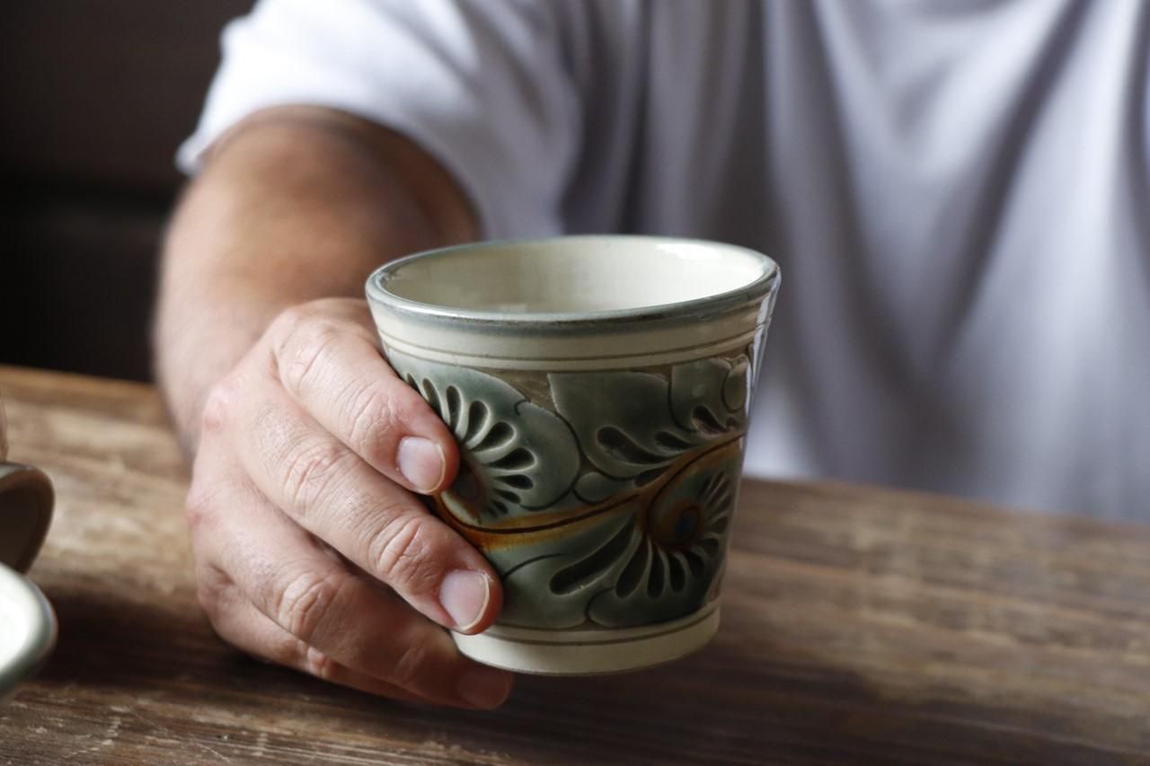 フリーカップ(小) 唐草線彫