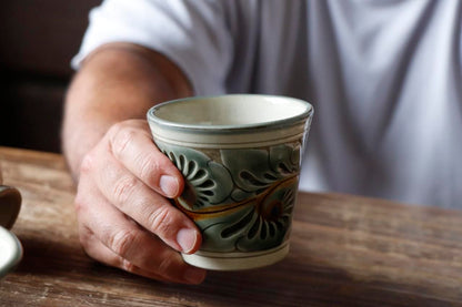 フリーカップ(小) 唐草線彫