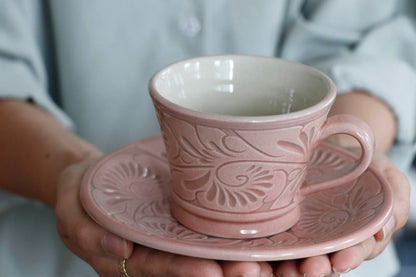 コーヒーカップ一色唐草線彫