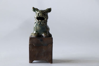 箱香炉獅子
